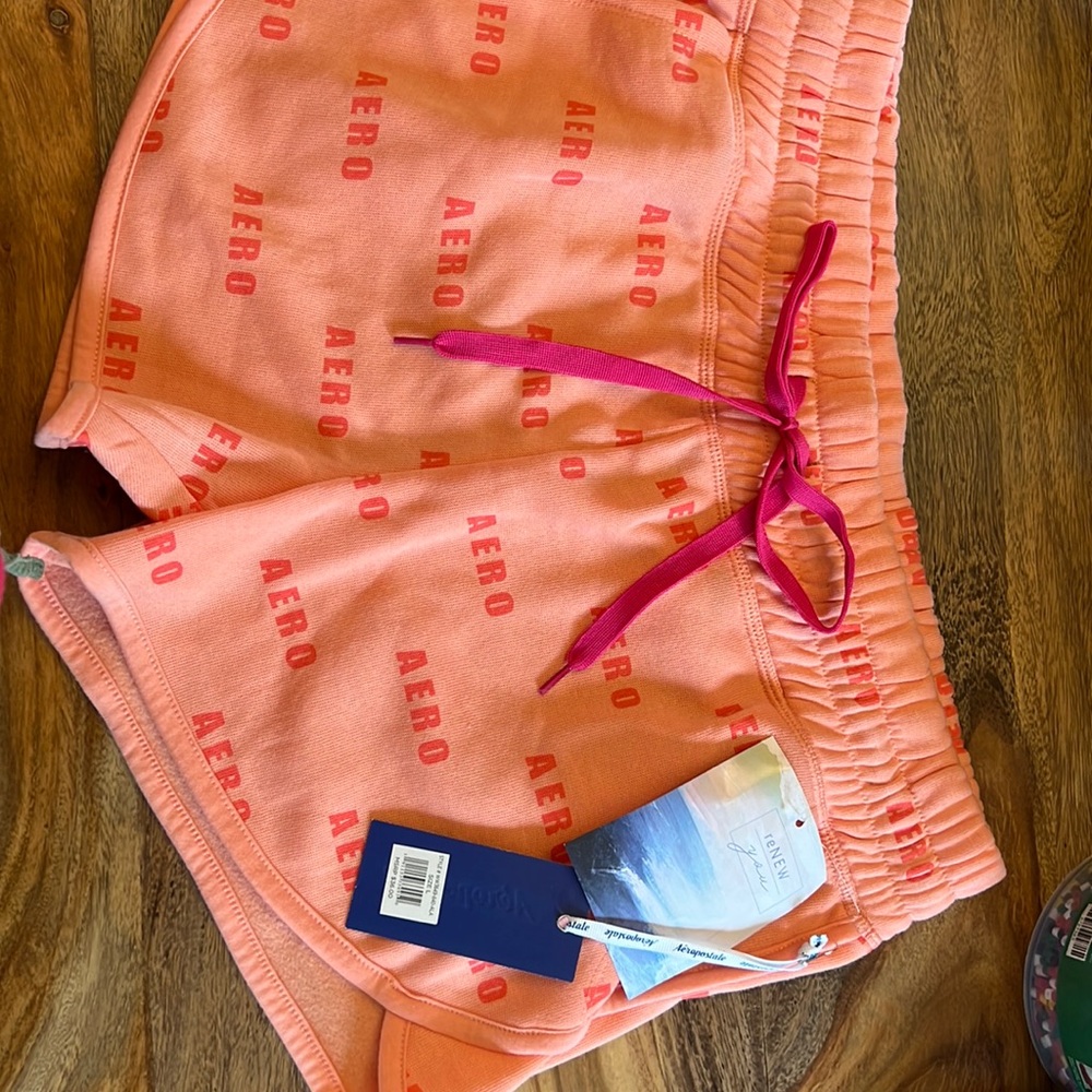 Aeropostale Sport peach shorts with front pockets size large